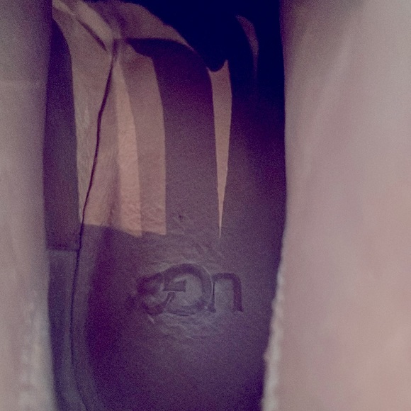 Ugg heeled booties - Picture 5 of 5